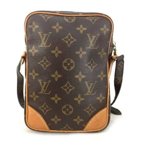 Louis Vuitton Monogram Amazone Crossbody Bag - Picture 2 of 11